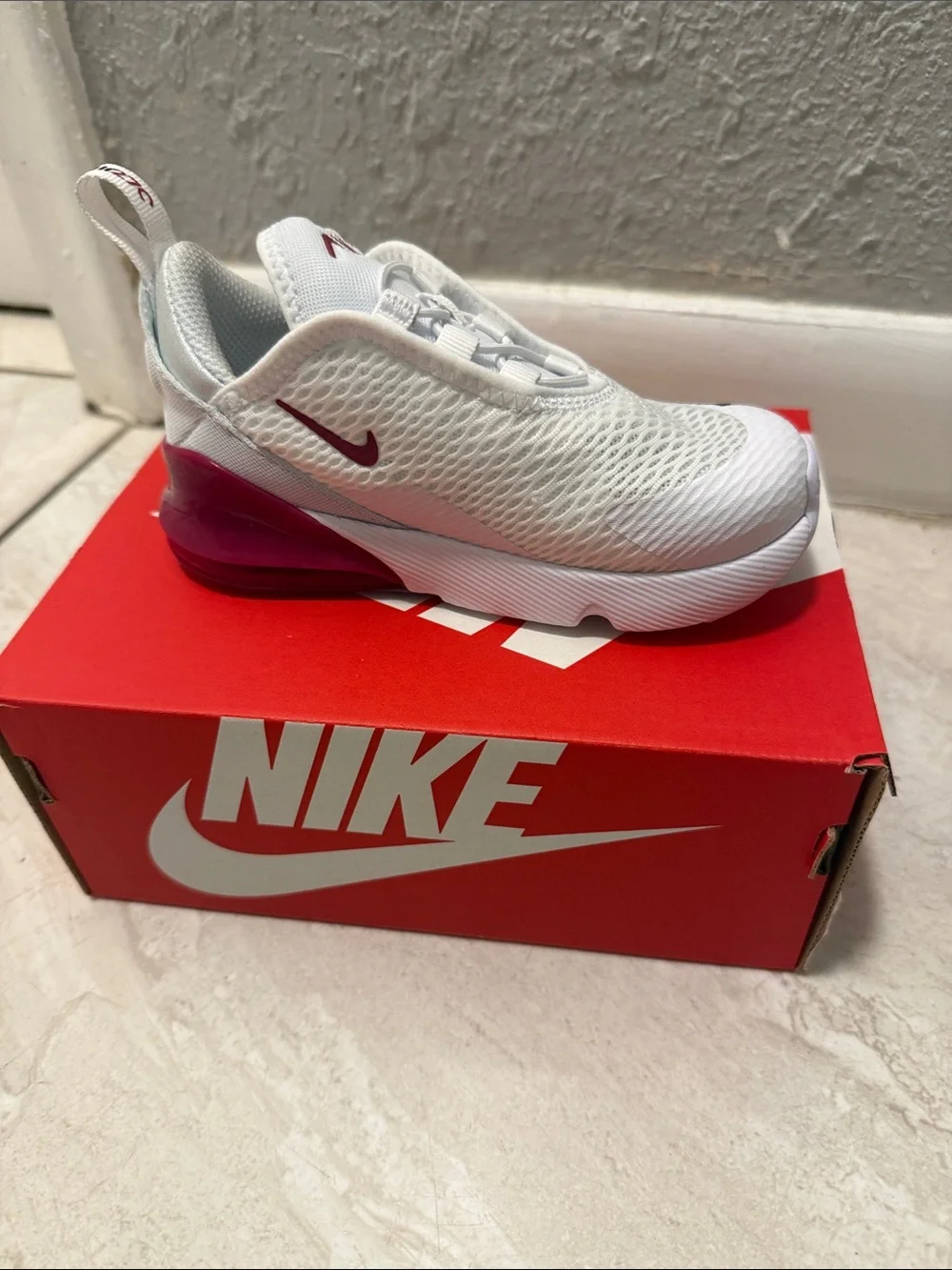 Nike air max 270 (never worn) White Sneaker with Pink Accent and Purple Heel